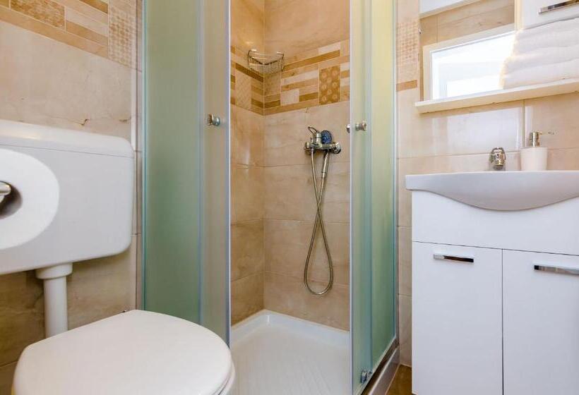 חדר דופלקס, Rooms Baza