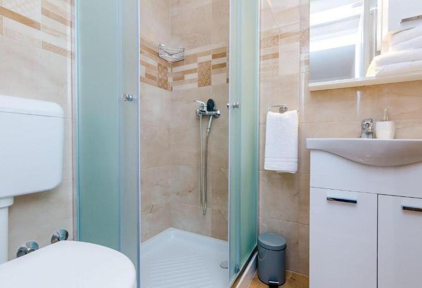 חדר סטנדרט, Rooms Baza