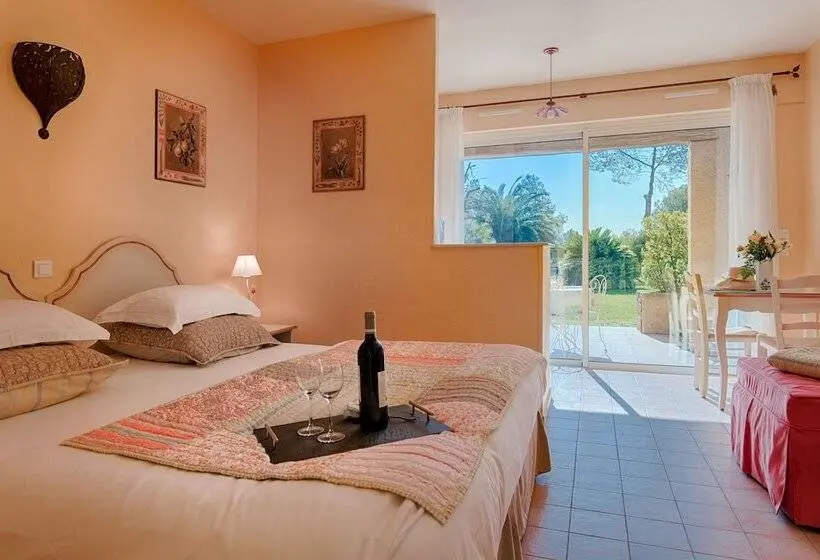 Standard-studio, La Residence Du Moulin