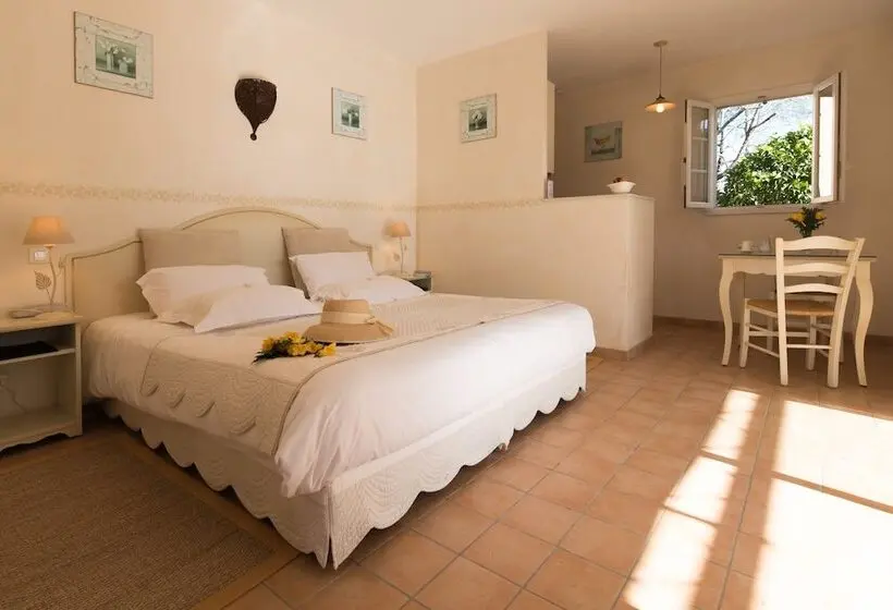 Standard-studio, La Residence Du Moulin