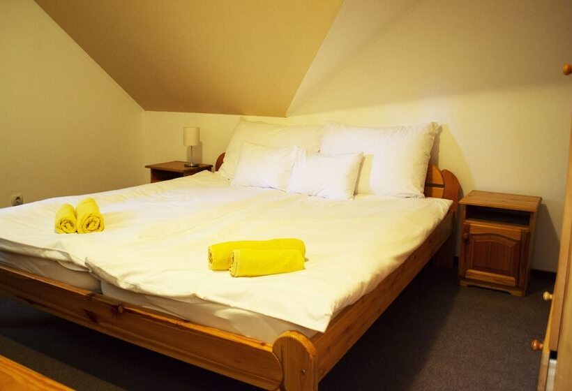 דירת שני חדרים, Grand Slam Park Inn