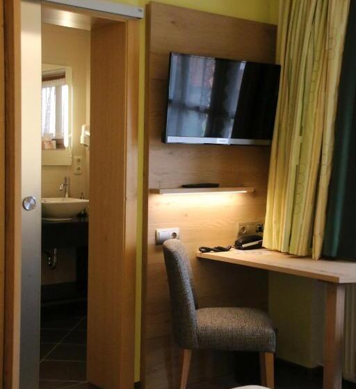 Номер Стандарт с Террасой, Haus Vierjahreszeiten