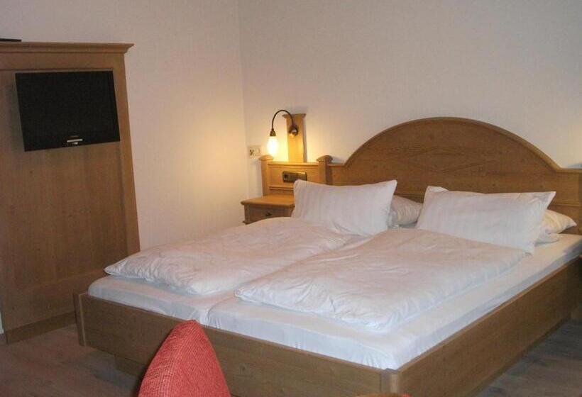 Номер Стандарт с Балконом, Haus Vierjahreszeiten