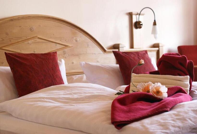 Номер Стандарт с Балконом, Haus Vierjahreszeiten