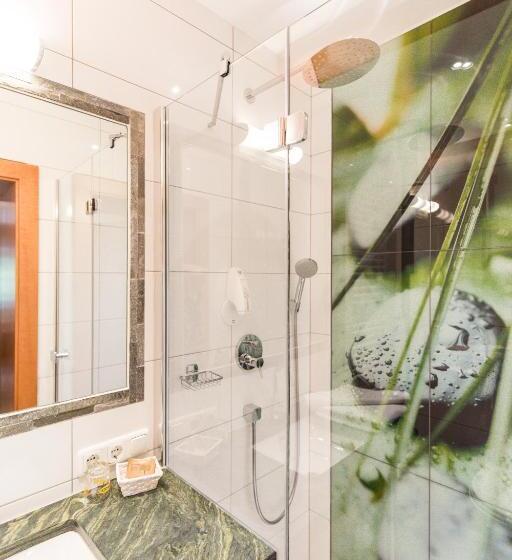 标准单人间, Matreier Tauernhaus