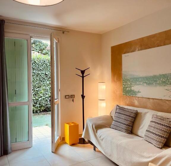 Апартаменты 2 Спальни с Садом, Residence Del Lago