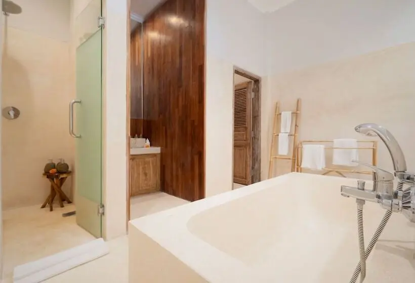 ツーベッドルーム　ヴィラ, Freddies Villas Ubud Bali
