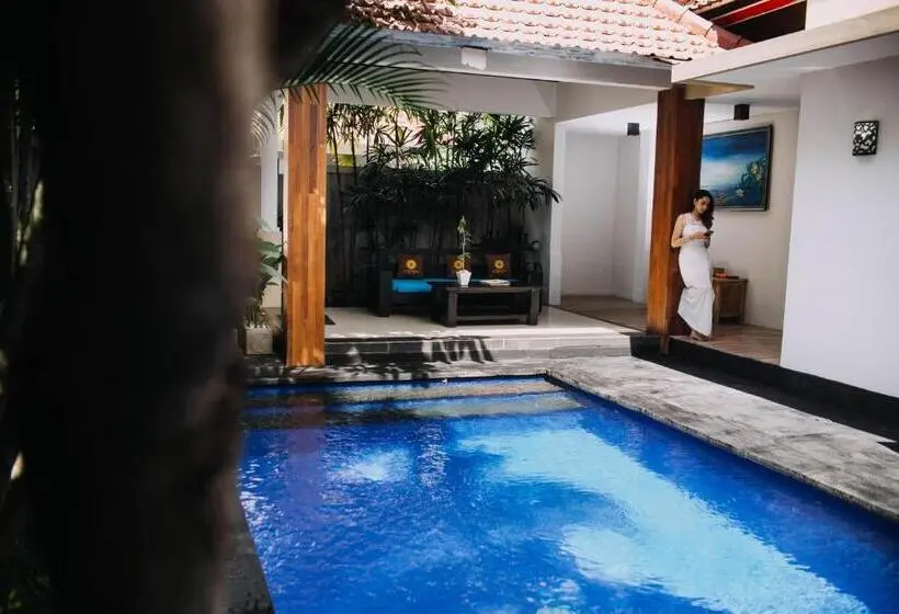 プール付き１ベッドルームヴィラ, Freddies Villas Ubud Bali
