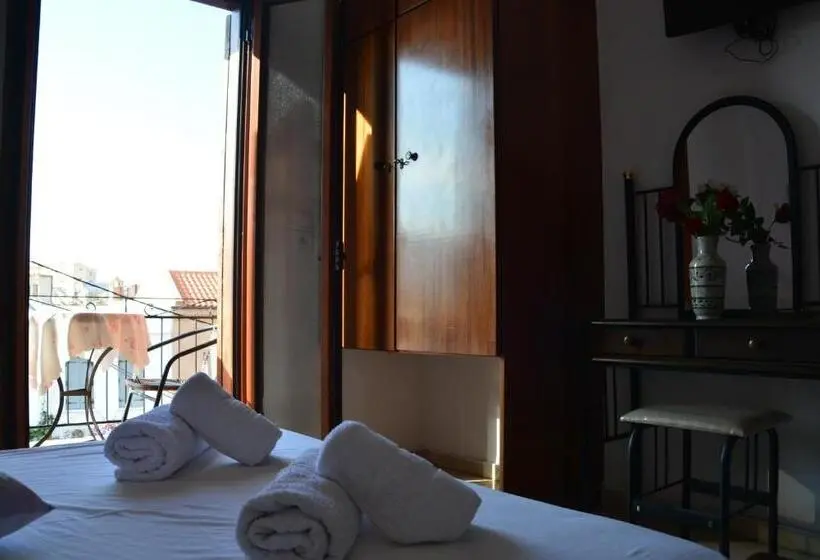 ベーシックルーム, Poseidon Studios Chania Center