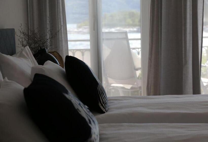 Superior room with lake view, Al Pozz Boutique Resort