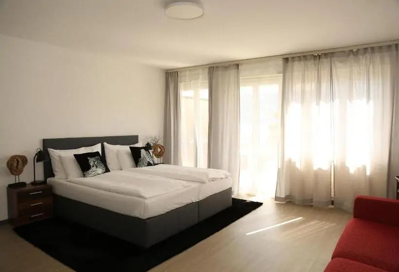اتاق لوکس با چشم‌انداز دریاچه, Al Pozz Boutique Resort