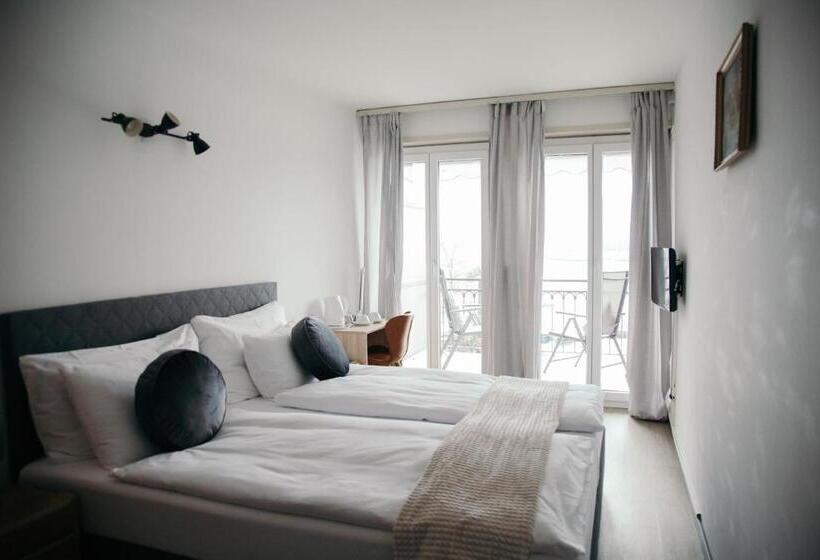 اتاق استاندارد با چشم‌انداز دریاچه, Al Pozz Boutique Resort