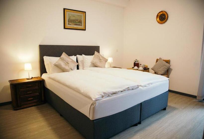 اتاق استاندارد با چشم‌انداز کوهستان, Al Pozz Boutique Resort