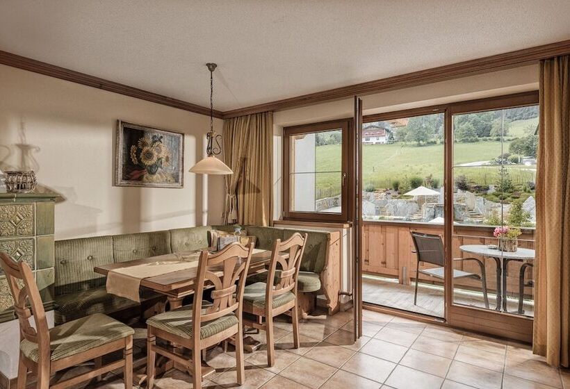 شقة ديلوكس 3 غرف نوم, Aster Boutique Hotel & Chalets