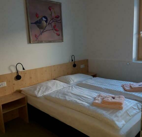 غرفة قياسية, Dav Haus