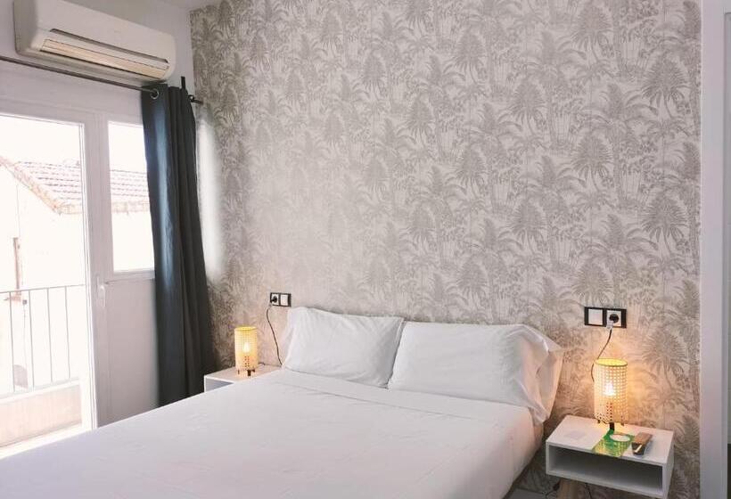 غرفة قياسية مزوَّدة بشُرفة, Hostal Gonzala By Gaiarooms