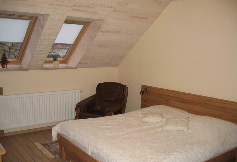 اتاق استاندارد, Molo Užeiga Inn