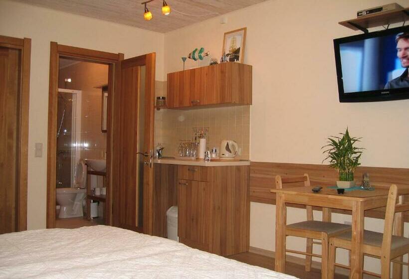 اتاق استاندارد, Molo Užeiga Inn