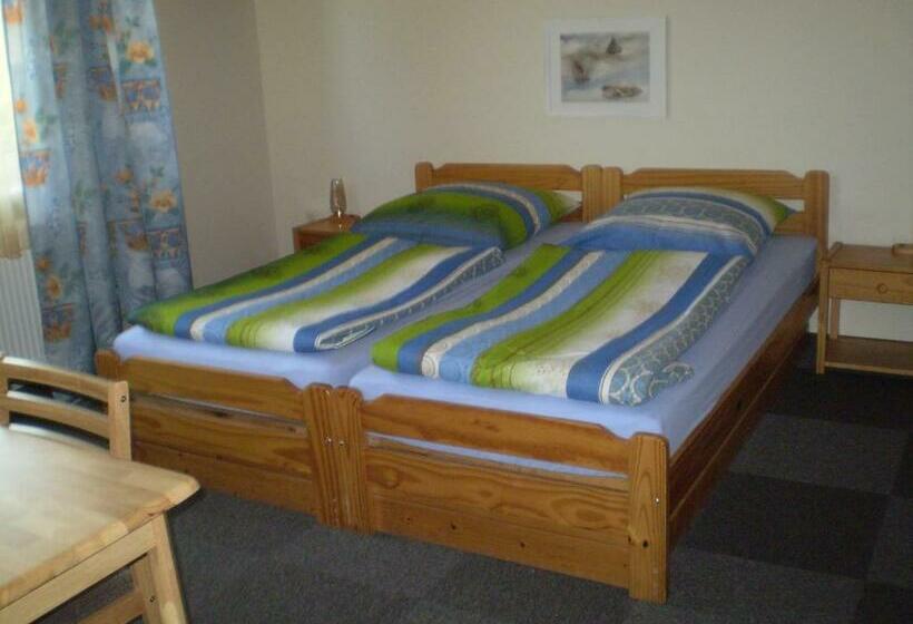 اتاق استاندارد, Molo Užeiga Inn