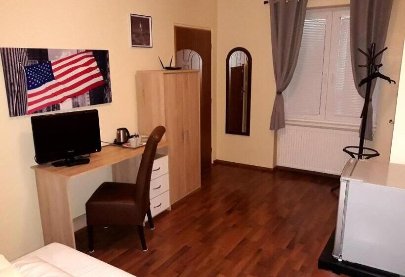 غرفة أساسية, Penzión Fox