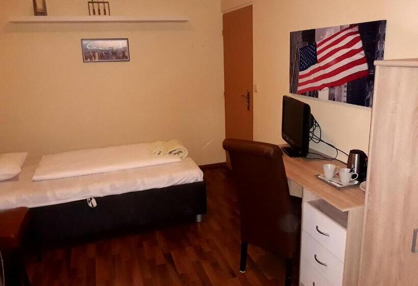 غرفة أساسية, Penzión Fox