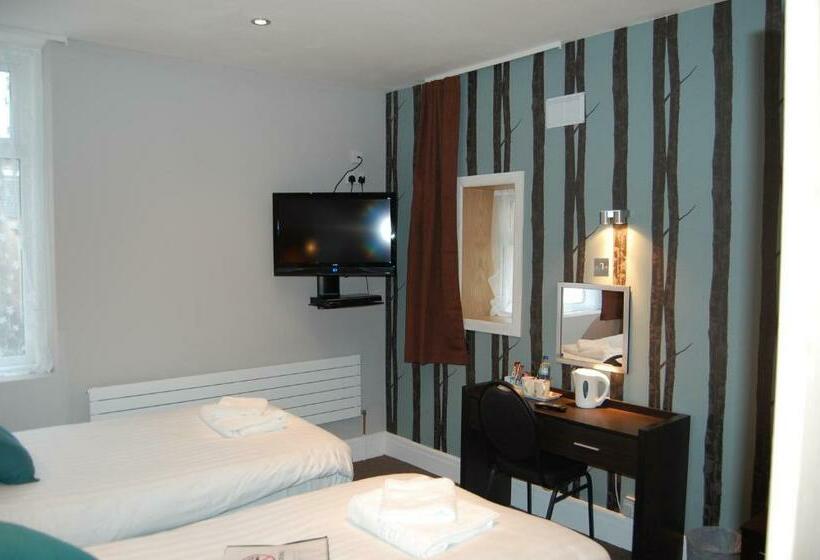 スタンダードトリプルルーム, The Dragonfly