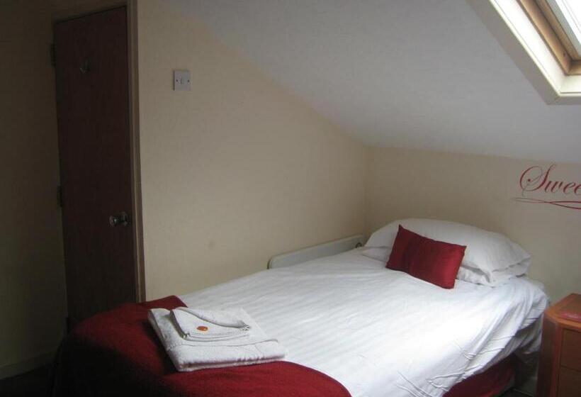 ペントハウスルーム, The Dragonfly