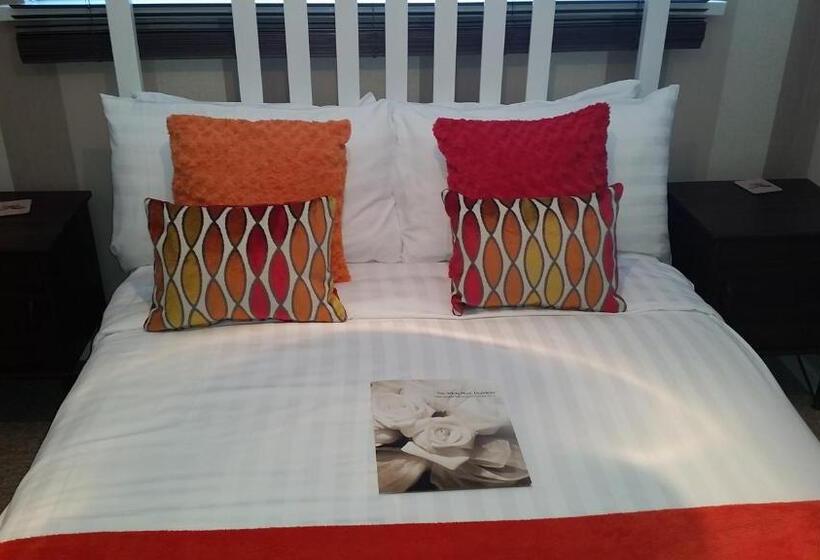 اتاق استاندارد چهار تخته, The White Hart Inn