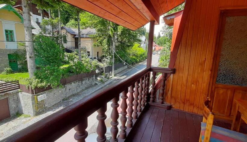 Quarto Estandar com Sacada, Vila Felix