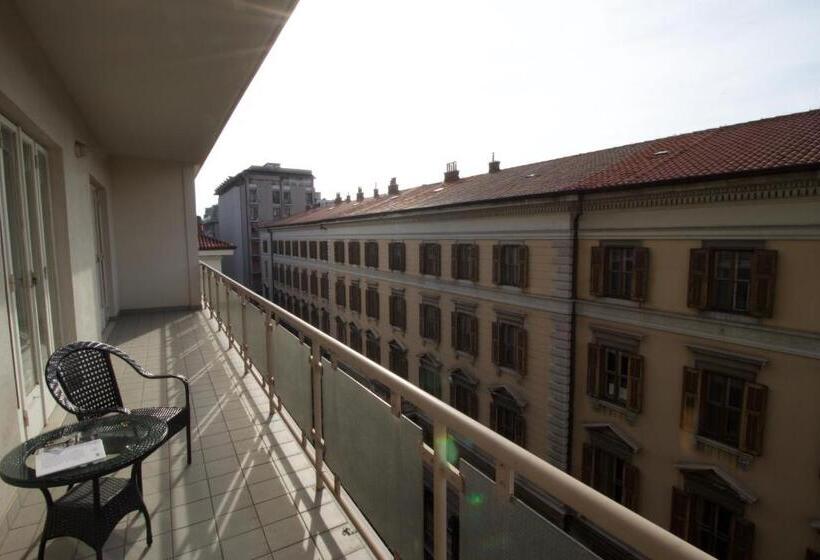 Apartamento 1 Dormitório com Sacada, Residence Le Terrazze