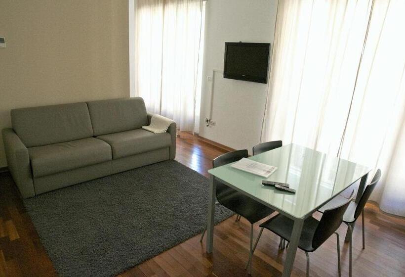 Apartamento 1 Dormitório com Sacada, Residence Le Terrazze