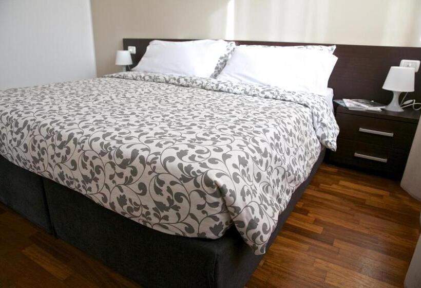استودیوی استاندارد, Residence Le Terrazze