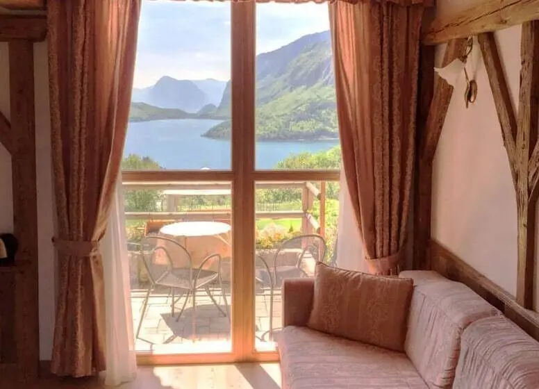 レイクビュースタンダードルーム, Agriturismo Ai Castioni