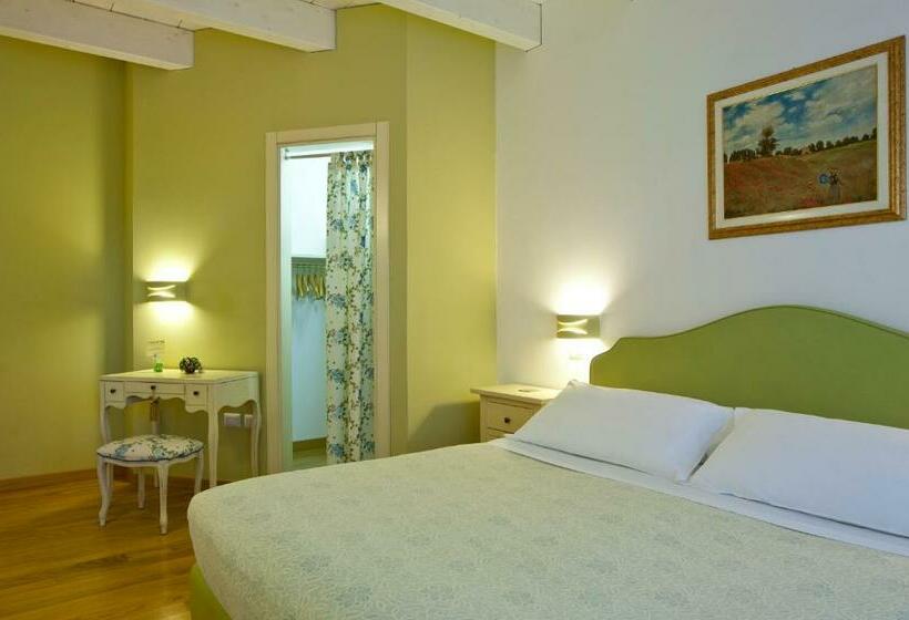 Номер Стандарт, L'orso E L'ape B&b