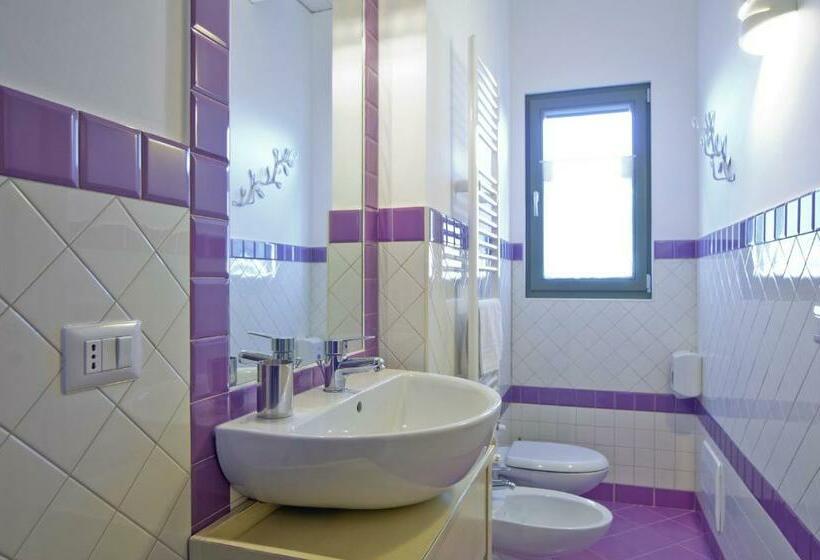 Номер Стандарт, L'orso E L'ape B&b