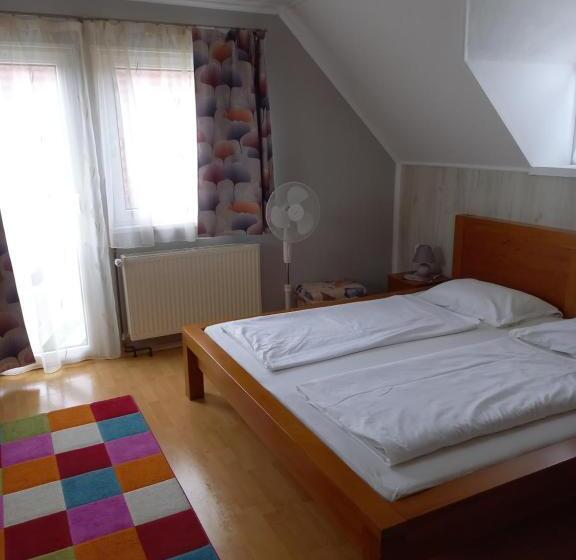 ガーデンビューファミリールーム, Patrícia Panzió