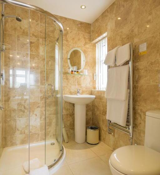 חדר דלוקס, Autumn House