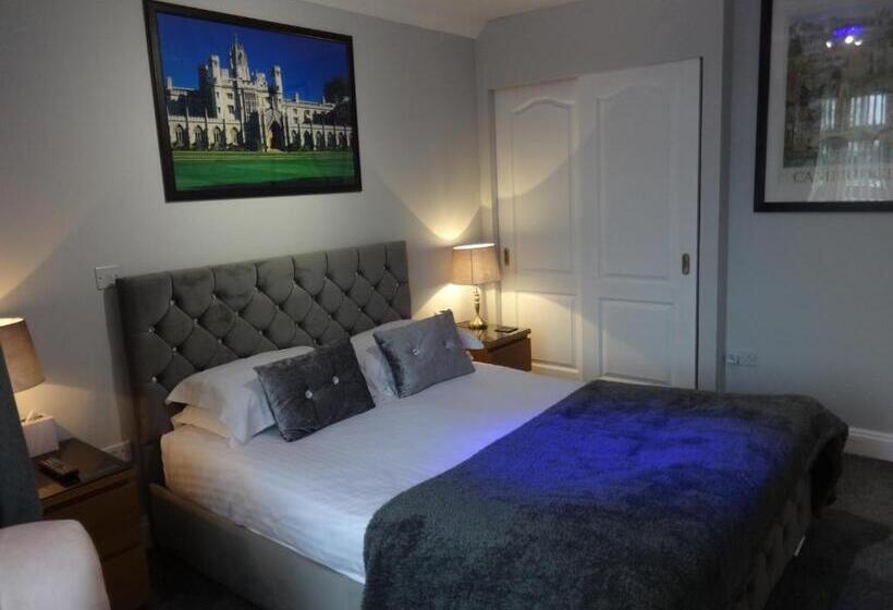 חדר דלוקס, Autumn House