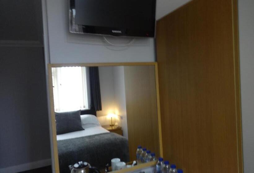 חדר סטנדרט נוף לגינה, Autumn House