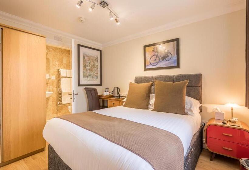 חדר בסיסי, Autumn House