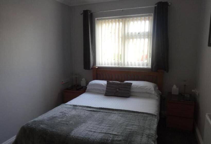 חדר סטנדרט, Autumn House