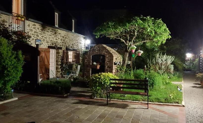 بنجلو قياسى, Gites De La Cote D'emeraude