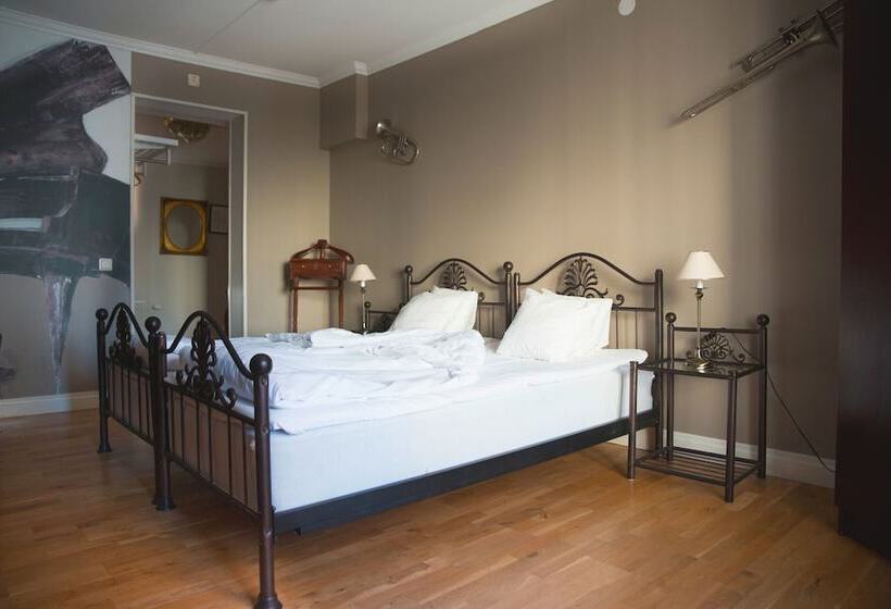 Номер Стандарт, L Vaxblekaregården