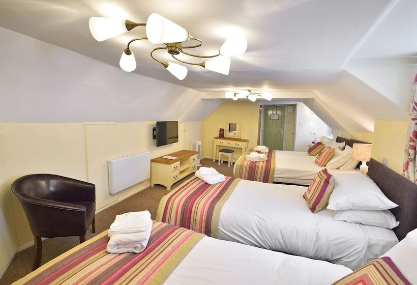 Family Suite, The Royal Victoria And Bull