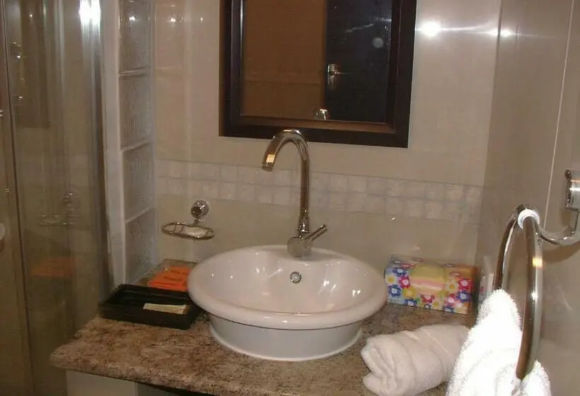 سوییت خانوادگی, Villa Xanelle Boutique Guest House