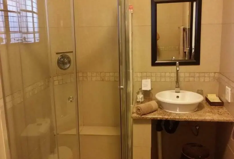 سوییت خانوادگی, Villa Xanelle Boutique Guest House