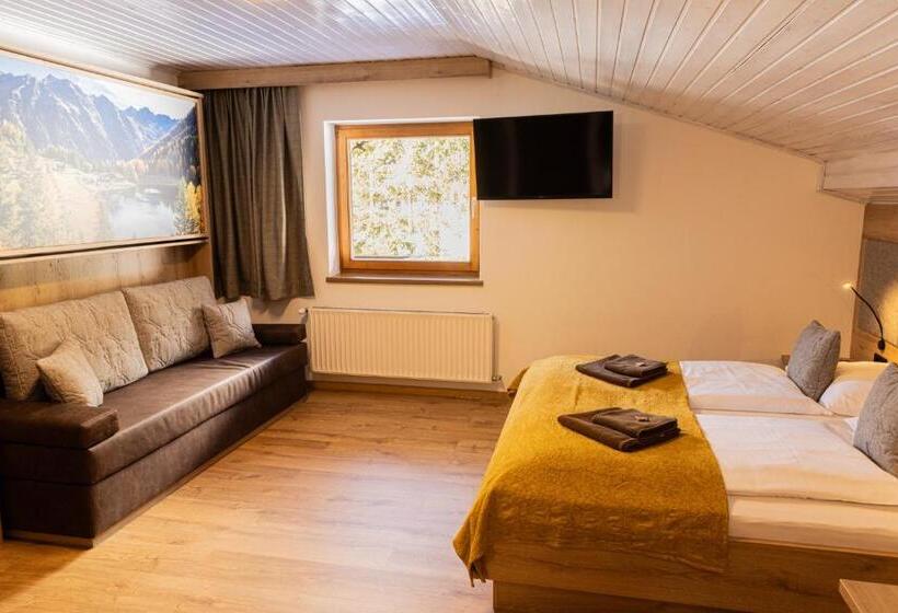 Aile Odası, Pension Dachsteinhof
