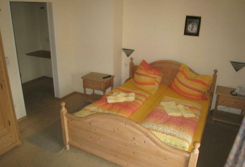 غرفة قياسية, Pension Schihütte