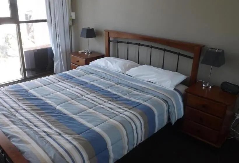 Huoneisto 1 Makuuhuone Merinäkymä, Warringa Surf Holiday Apartments