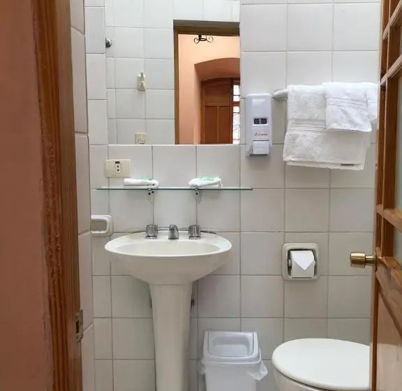 اتاق استاندارد چهار تخته, Hostal La Posada De La Abuela